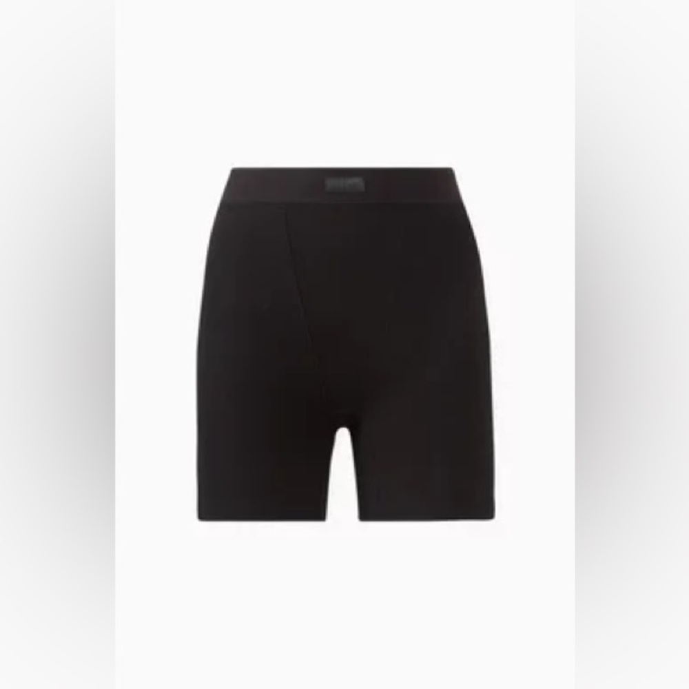 SKIMS soft lounge boxer shorts onyx size small